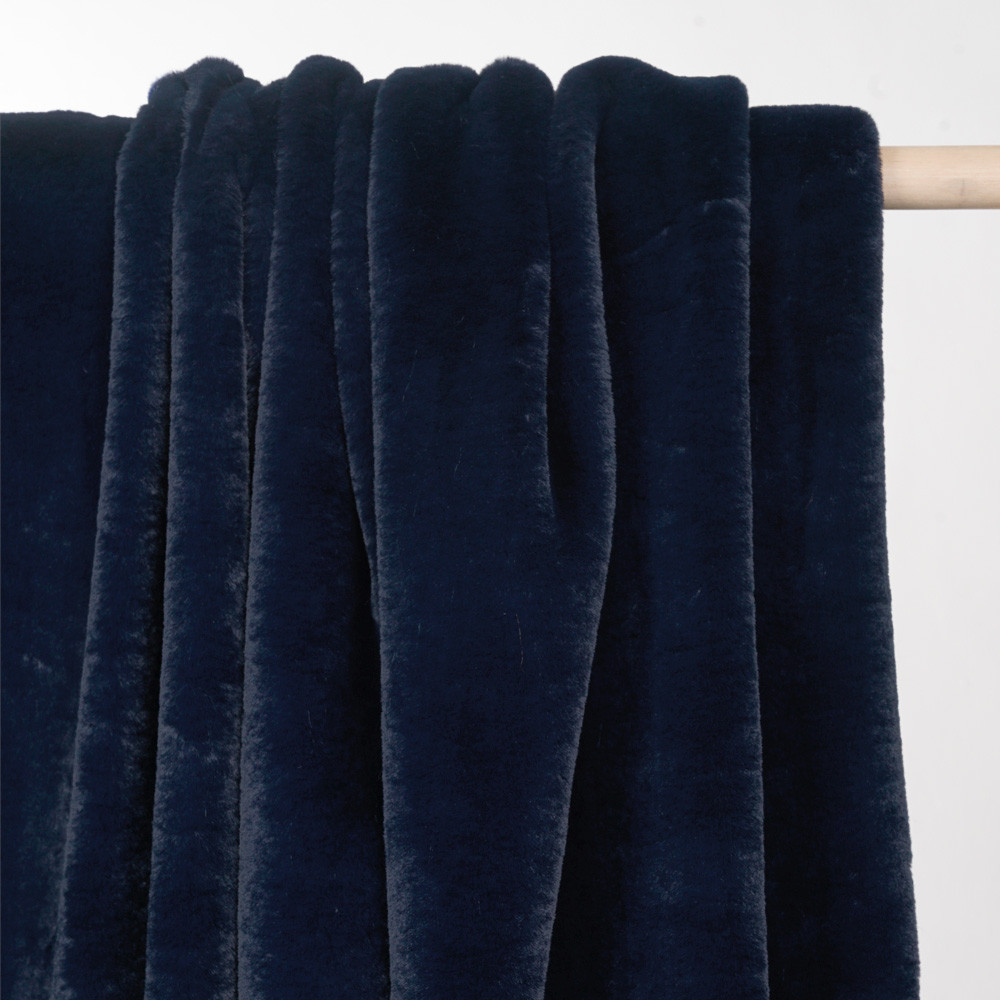 Tissu fausse fourrure bleu pétrole - pretty mercerie - mercerie en ligne