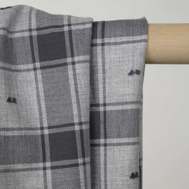 Tissu coton sergé gris à motif carreaux et plumetis - pretty mercerie - mercerie en ligne
