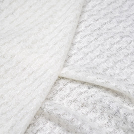 Tissu maille blanc cassé à motif ajouré - pretty mercerie - mercerie en ligne