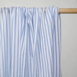 Tissu coton blanc à motif rayures brodées bleu ciel  - pretty mercerie - mercerie en ligne