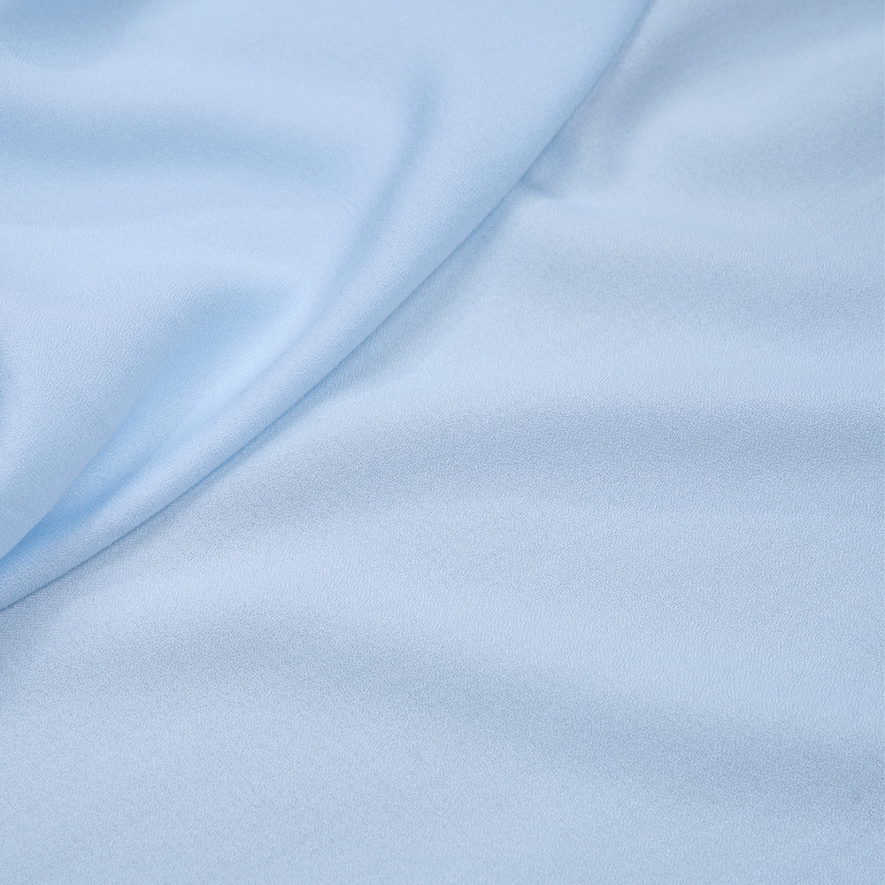 Tissu crêpe proviscose baby blue  - pretty mercerie - mercerie en ligne