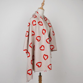 Tissu lin et viscose beige à motif coeur rouge  - pretty mercerie - mercerie en ligne