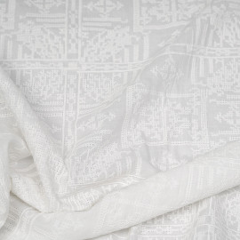 Tissu coton brodé blanc à motif bohème effet points de croix - pretty mercerie - mercerie en ligne