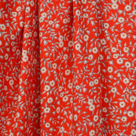 Tissu viscose rouge incandescent à motif petites fleurs blanches et bleu et marigold - pretty mercerie - mercerie en ligne