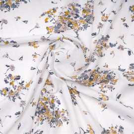 Tissu viscose blanc cassé à motif fleuri blush, moutarde et bleu gris - pretty mercerie - mercerie en ligne