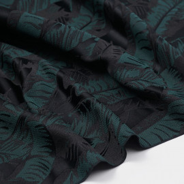 Tissu jacquard noir à motif feuilles vertes et noires  - pretty mercerie - mercerie en ligne