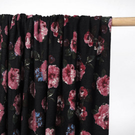 Tissu jersey noir à motif fleuri berry et vert - pretty mercerie - mercerie en ligne