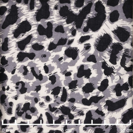Tissu viscose crème à motif léopard gris et noir - pretty mercerie - mercerie en ligne