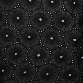 Tissu coton brodé et ajouré noir à motif fleuri  - pretty mercerie - mercerie en ligne