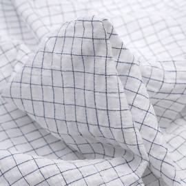 Tissu coton blanc effet froissé à motif petits carreaux bleu marine - pretty mercerie - mercerie en ligne