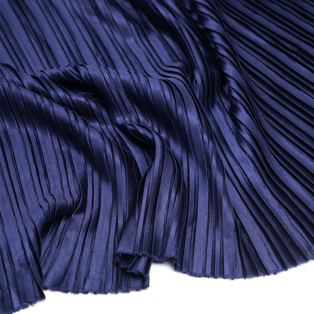 Tissu plissé bleu marine satiné - pretty mercerie - mercerie en ligne