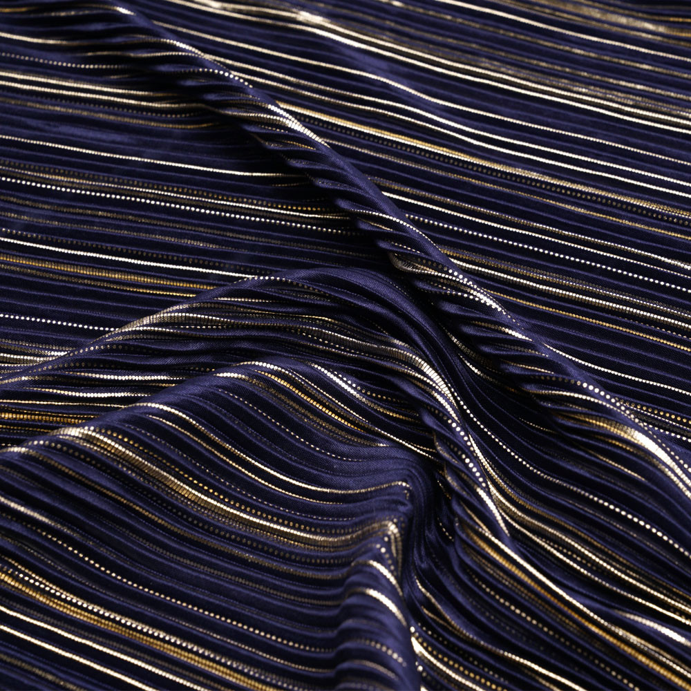 Tissu plissé bleu satiné à motif imprimé doré - mercerie en ligne - pretty mercerie 
