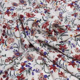 Tissu viscose blanc cassé à motif fleuri vert, bleu, rouge  - pretty mercerie - mercerie en ligne