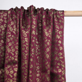 Tissu jacquard Tibetan red à motif léopard et fil lurex or | pretty mercerie | mercerie en ligne