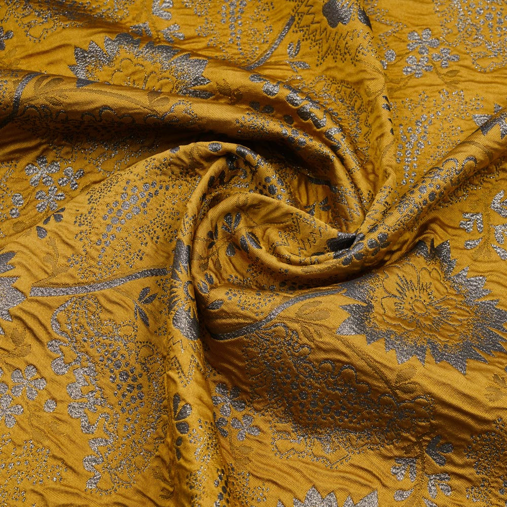 Tissu jacquard moutarde à motif fleuri fil lurex argenté | Pretty Mercerie | Mercerie en ligne