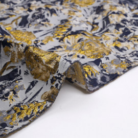 Tissu jacquard bleu ciel à motif tissé fleur bleu marine et doré | Pretty Mercerie | mercerie en ligne