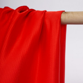 Tissu viscose jacquard rouge grenadine à motif tissé rayé | Pretty Mercerie | mercerie en ligne