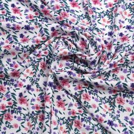 Tissu viscose blanc à motif printanier fleur rose, mauve et vert | Pretty Mercerie | mercerie en ligne