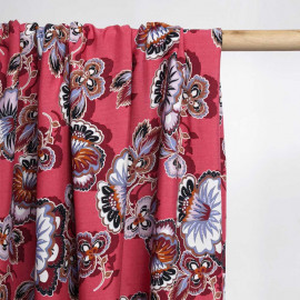 Tissu viscose rose corail à motif fleuri ethnique multicolore | Pretty Mercerie | mercerie en ligne