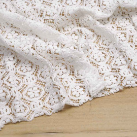 Tissu guipure gipsy blanc cassé | Pretty Mercerie | mercerie en ligne