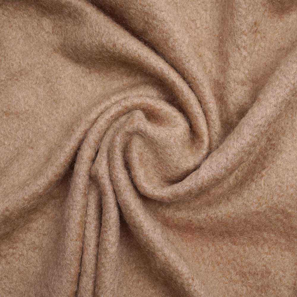 Tissu lainage mohair maille tricoté beige amande | Pretty Mercerie | Mercerie en ligne