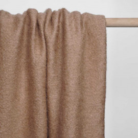 Tissu lainage mohair maille tricoté beige amande | Pretty Mercerie | Mercerie en ligne
