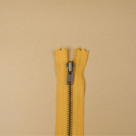 Fermeture éclair YKK non-séparable honey gold 14cm | Pretty Mercerie | Mercerie en ligne