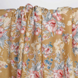 Tissu viscose sable à motif florale rose, rouge et bleu | Pretty Mercerie | Mercerie en ligne