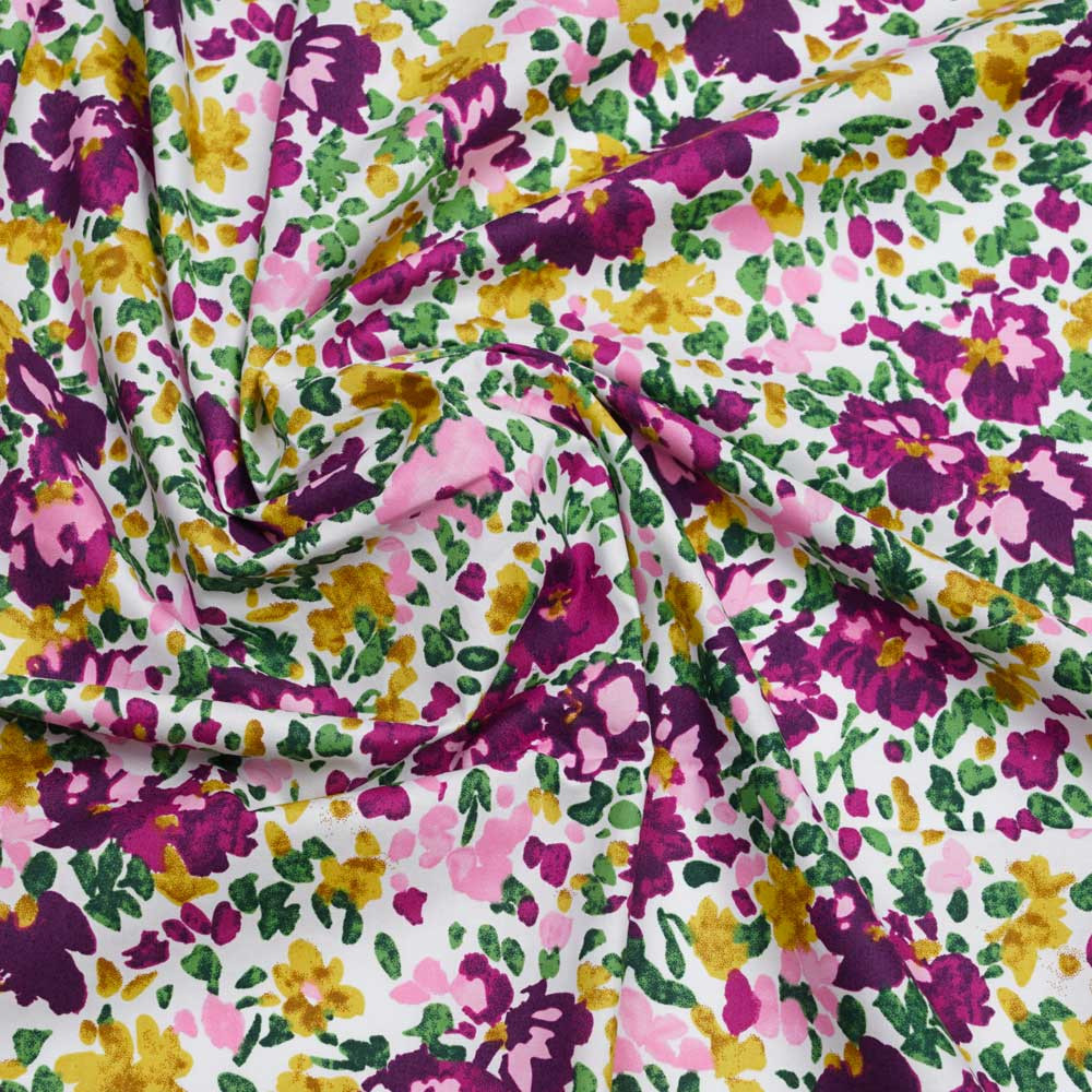 Tissu coton blanc à motif bouquet de fleur violet, vert, ocre et rose| Pretty Mercerie | Mercerie en ligne
