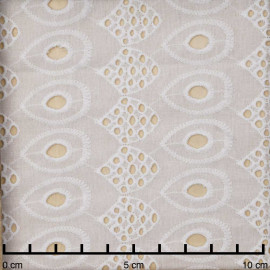 Tissu coton brodé blanc à motif paon | pretty Mercerie | mercerie en ligne