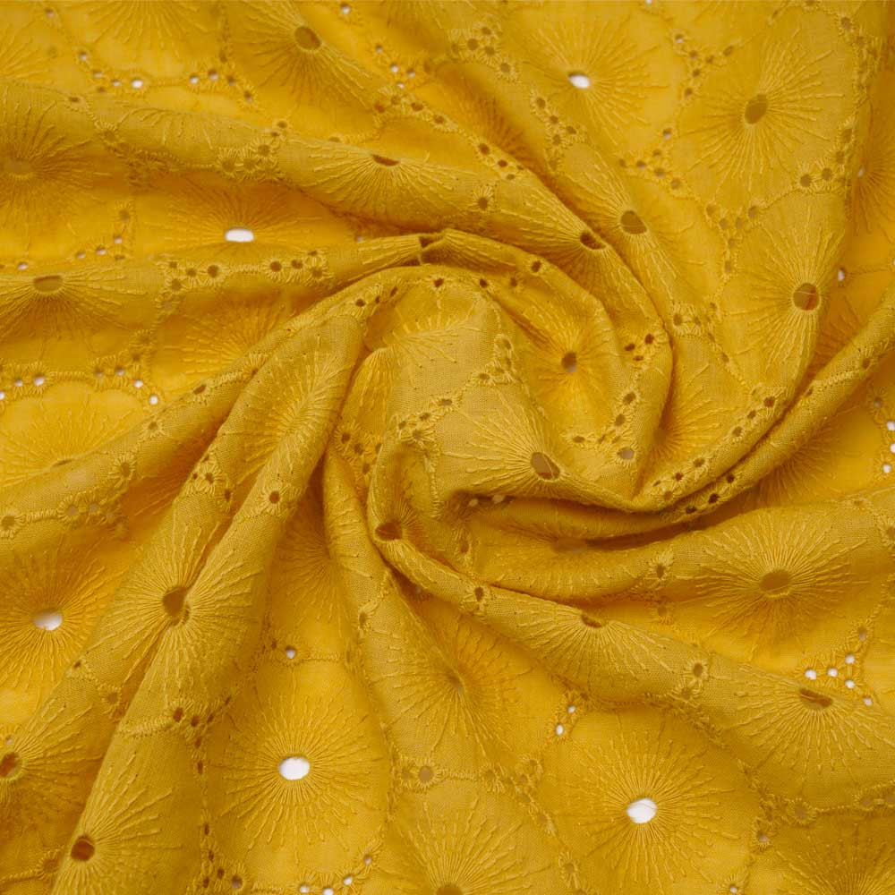 Tissu coton brodé et ajouré mimosa à motif fleuri | pretty mercerie | mercerie en ligne