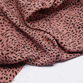 Tissu viscose terracotta à motif léopard chocolat et noir | Pretty mercerie | mercerie en ligne