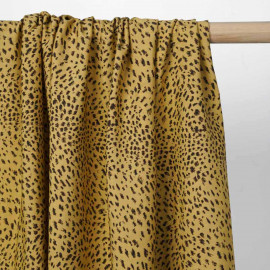 Tissu viscose moutarde à motif léopard chocolat et noir | Pretty mercerie | mercerie en ligne