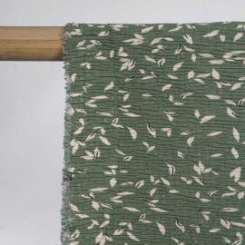 Tissu plissé vert kashmir à motif feuille crème et noir | Pretty Mercerie | mercerie en ligne