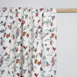 Tissu viscose blanc cassé à motif fleurie rose, vert et rouge | Pretty Mercerie | mercerie en ligne