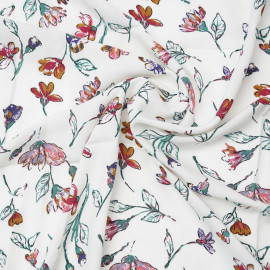 Tissu viscose blanc cassé à motif fleurie rose, vert et rouge | Pretty Mercerie | mercerie en ligne