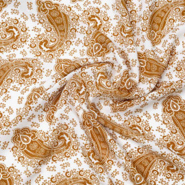 Tissu viscose blanc cassé à motif paisley bohème moutarde | Pretty Mercerie | Mercerie en ligne