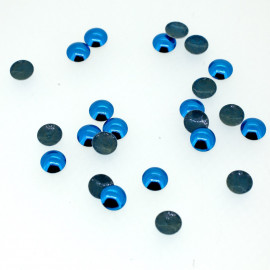 Clous bombés indigo