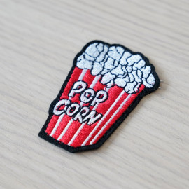 Badge brodé Pop Corn- pretty mercerie - customization - mercerie en ligne - mercerie pas cher 