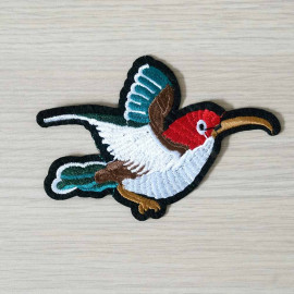 achat Badge brodé motif colibri des îles droite - pretty mercerie - mercerie en ligne
