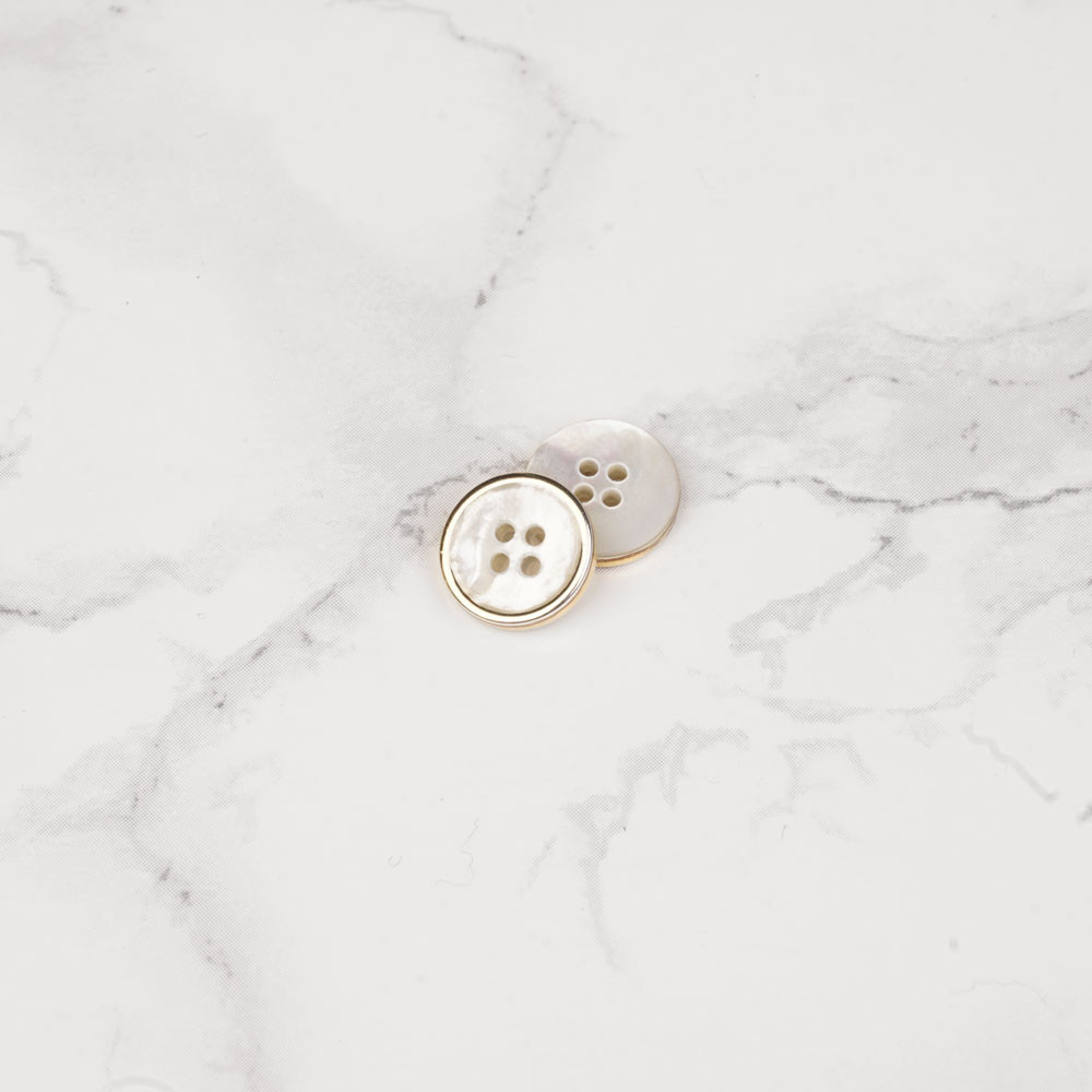 Bouton nacre blanc cerclé métal or 11 mm - mercerie en ligne - pretty mercerie
