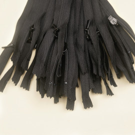 Fermeture éclair invisible non-séparable noir 25 cm  - pretty mercerie - mercerie en ligne