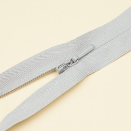 Fermeture éclair invisible non-séparable gris clair 25 cm  - pretty mercerie - mercerie en ligne