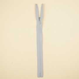 Fermeture éclair invisible non-séparable gris clair 25 cm  - pretty mercerie - mercerie en ligne